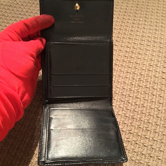 AUTHENTIC LOUIS VUITTON MANS WALLET IN GOOD PRE-LOVED CONDITION. SEE PICTURES. - Picture 12 of 15